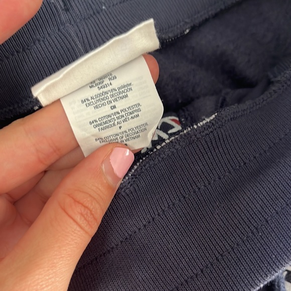 Champion Logo Shorts - Picture 4 of 7